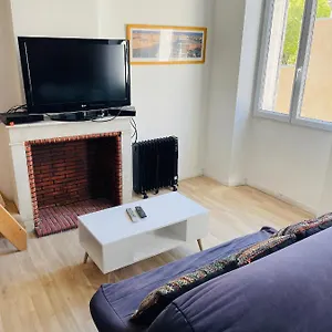 https://superbe-studio-centre-ville-marseille-longchamp.fr-provencehotel.com