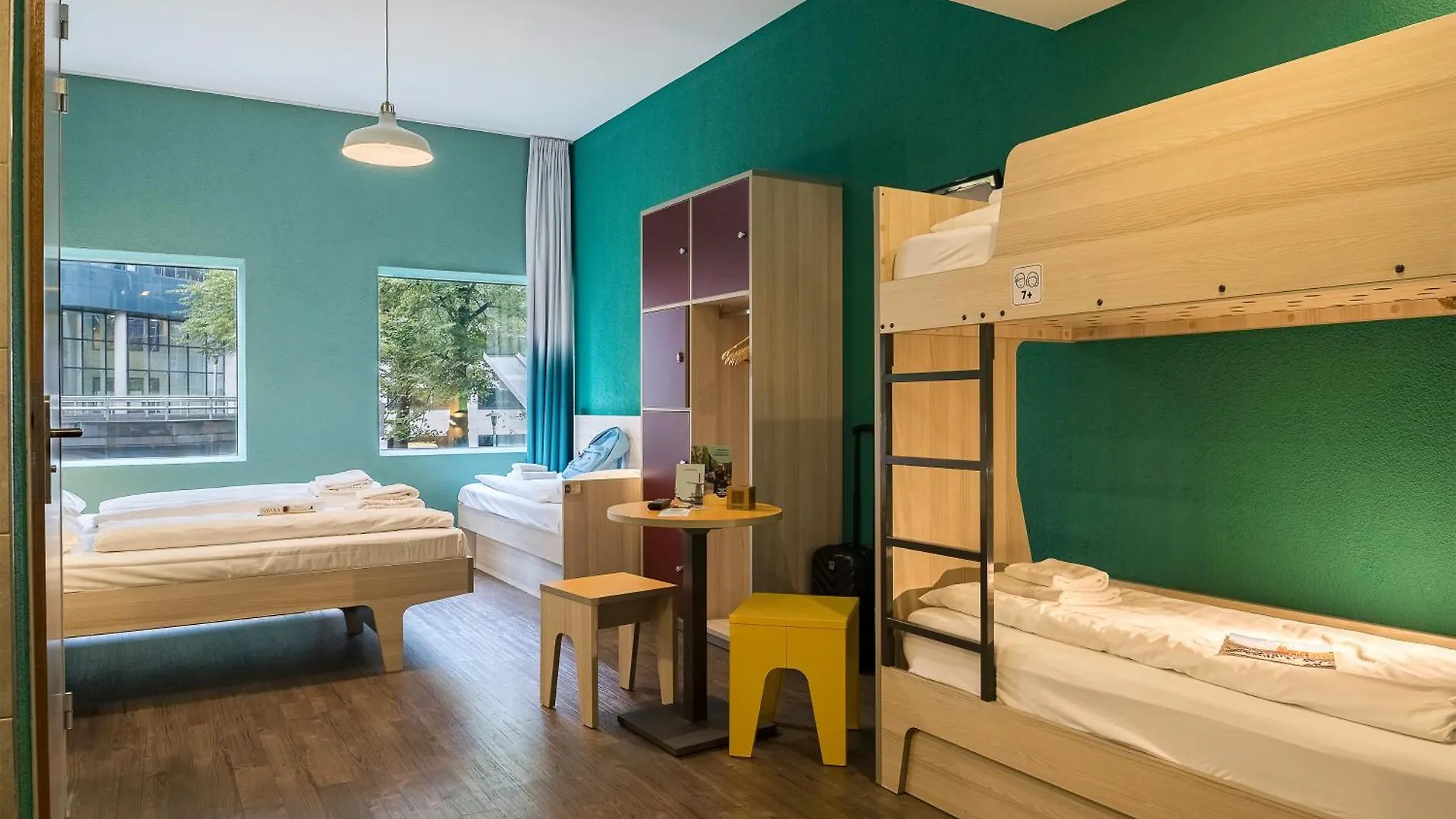 Meininger Hotel Amsterdam City West 2*,  Nizozemsko