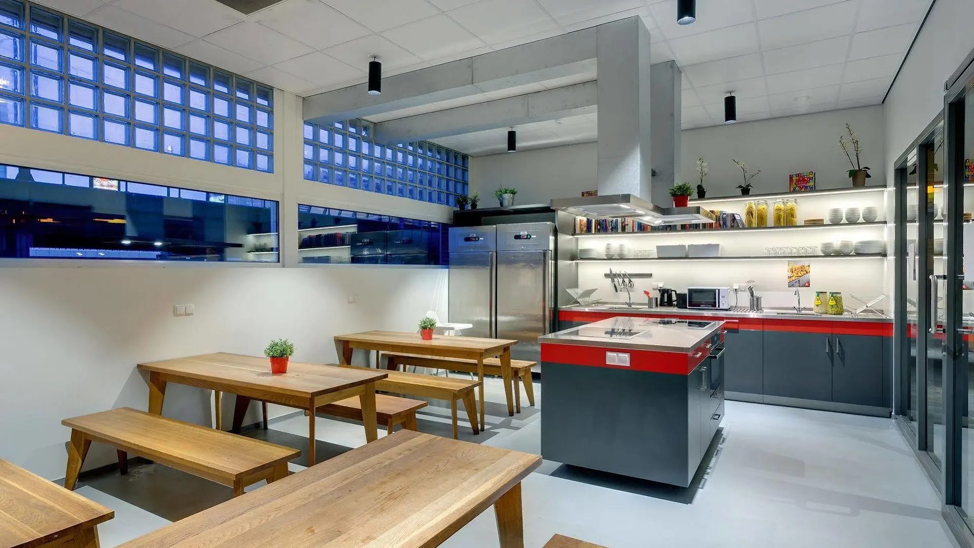 Meininger Hotel Amsterdam City West